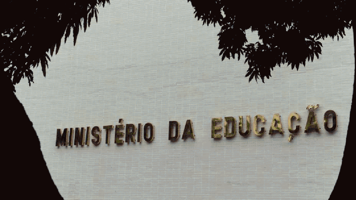 Mudanças do MEC devem aumentar a oferta de EaD